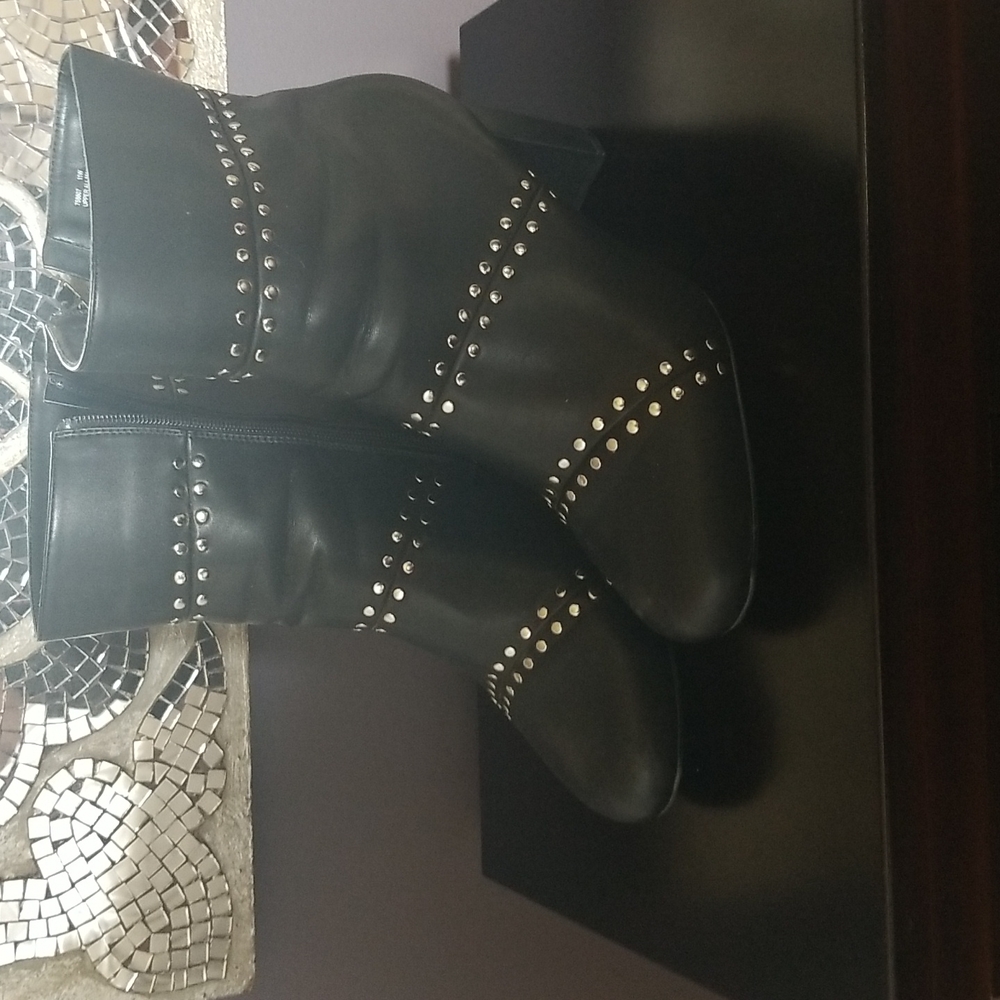 11W Boot